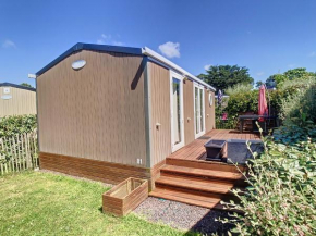 Mobil-home Grand Confort 2 Chambres, Proche Plage, 4 Pers., Piscine Chauffée, Parking, Wi-Fi Gratuit - FR-1-361A-86
